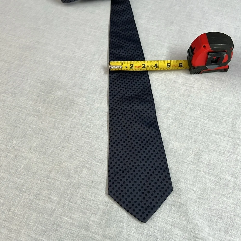 🌞 Banana Republic gray Tie w/black polka dots Made in Italy men one size